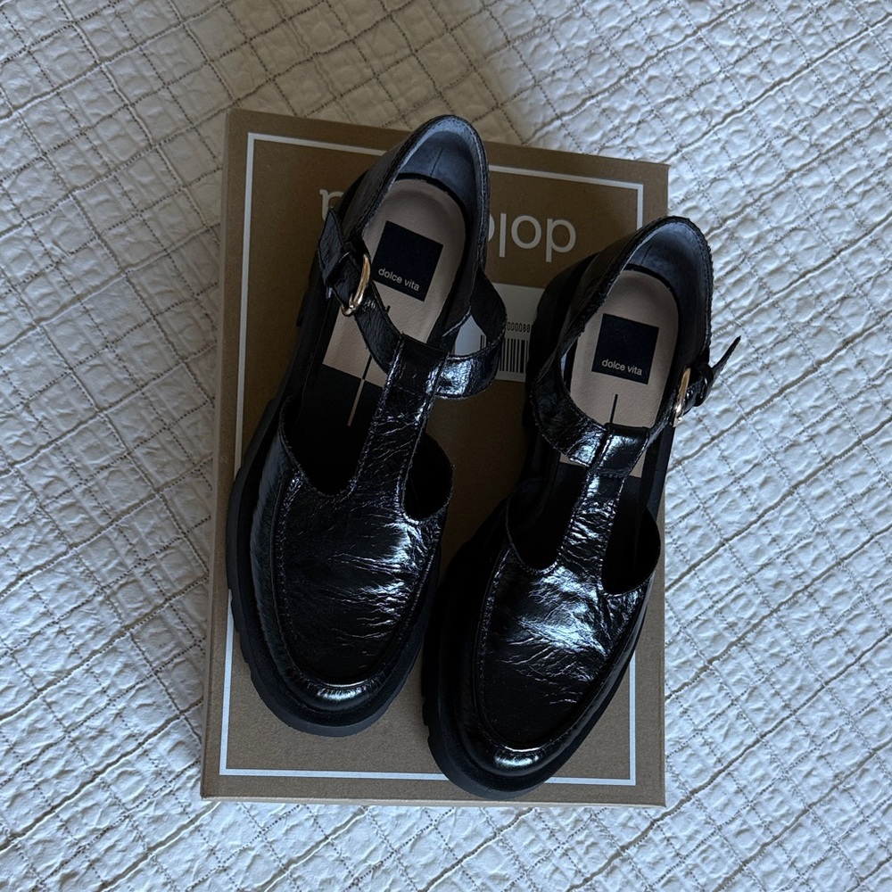 Dolce Vita Black Patent Emilio lug sole Mary Jane